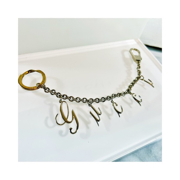 |SOLD| Gucci Ultra Rare Logo Dangle Charmed Bag Charm/Keychain - Picture 4 of 8